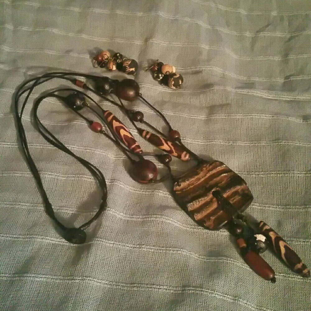 !!SOLD!!Wood-beads and Seads